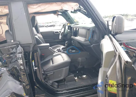 2024 Ford Bronco Black Diamond z USA, uszkodzony, nr VIN 1FMDE1BH8RLB48609